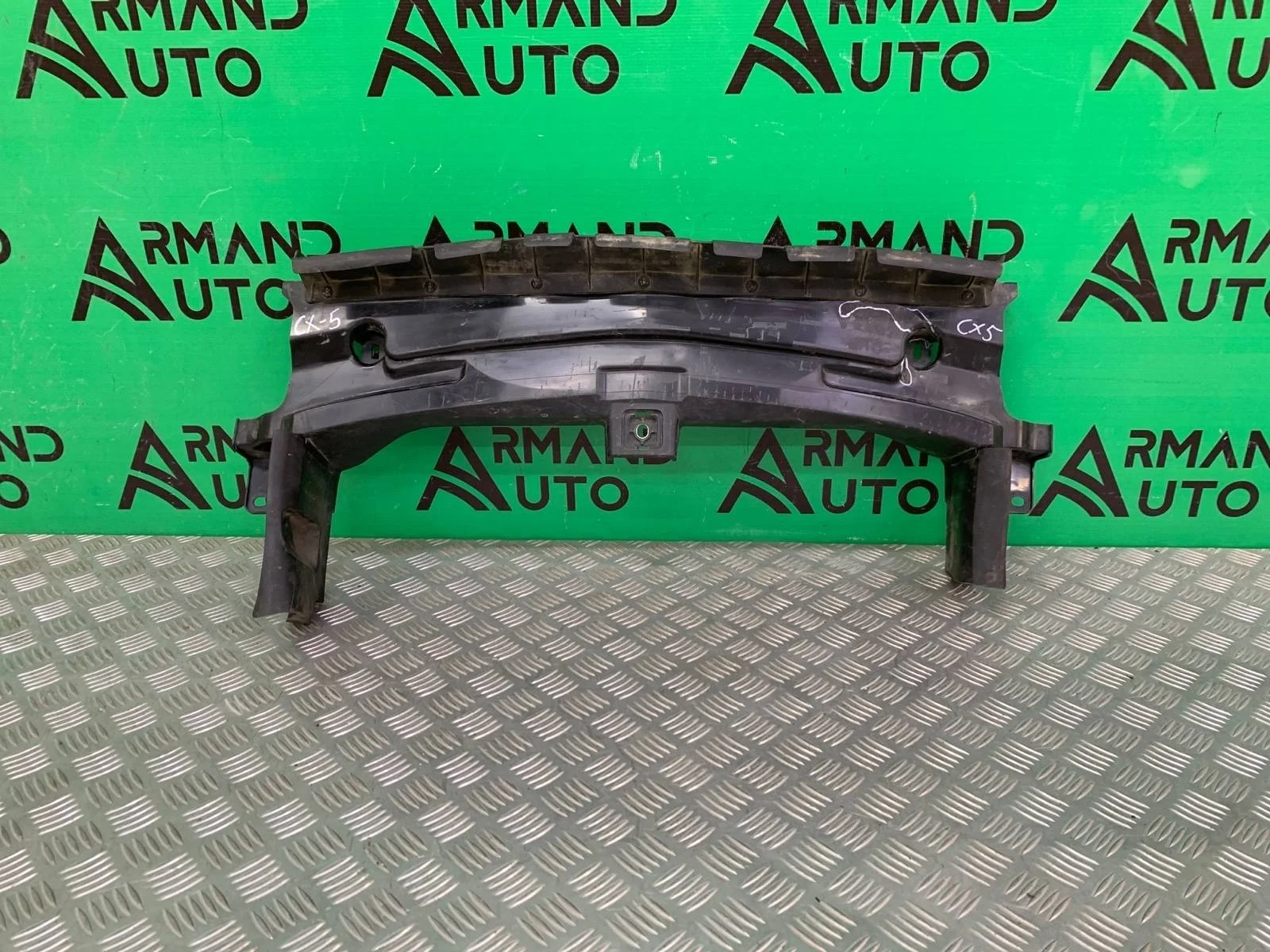 Дефлектор радиатора Mazda CX-5 2017-нв