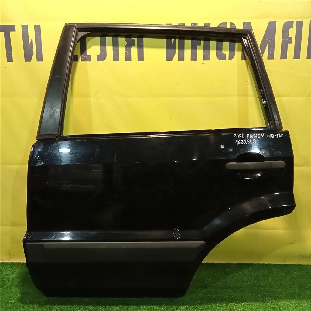 Дверь задняя левая  Ford Fusion 2005 1692558 6786