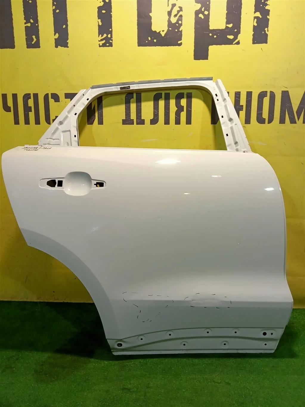 Дверь задняя правая  Jaguar F-Pace 2015 T4A1370 9558