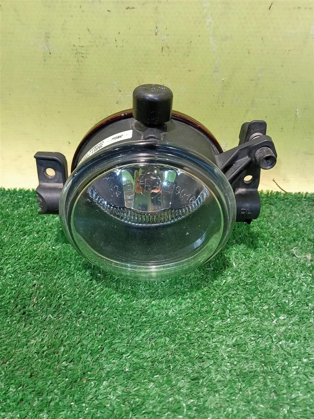 Фара противотуманная правая  Ford Focus II 2005 1481005 9606