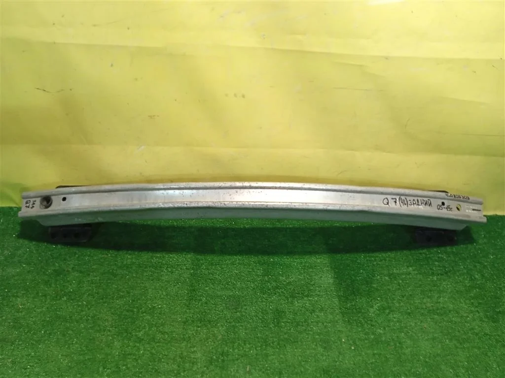 Усилитель заднего бампера  Audi Q7 (4L) 2005 4L0807309 11233