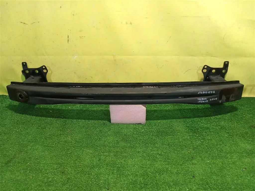 Усилитель переднего бампера  Volkswagen  Touran 2003 1T0807109B 12408