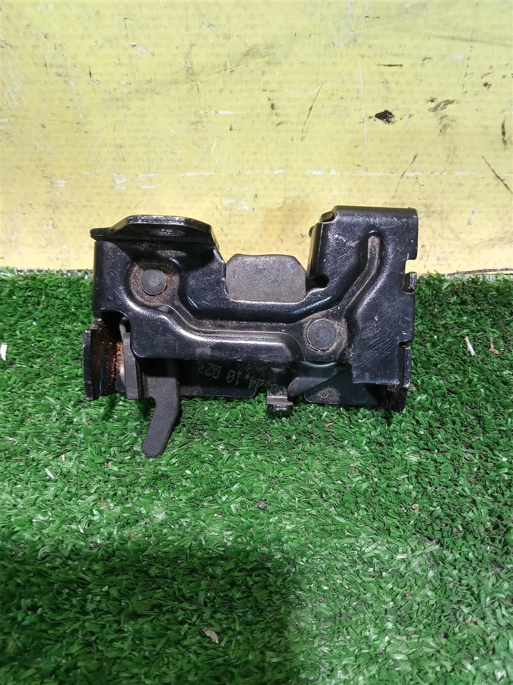 Замок капота  MERСEDES BENZ E-Class (W212) 2009 A2128800160 14761