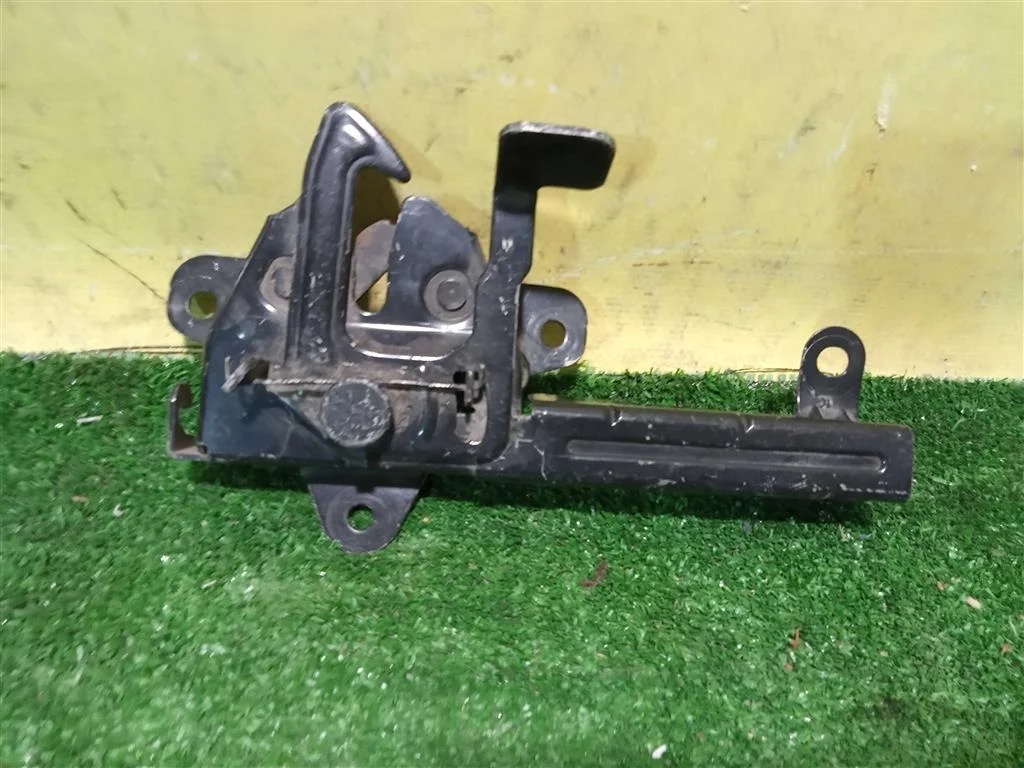 Замок капота  Kia Cerato 2 TD 2009 811301M000 14795