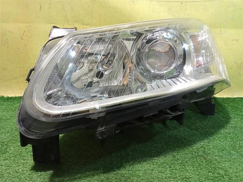 Фара левая  Geely  Emgrand EC7 2010 1067001211 16860