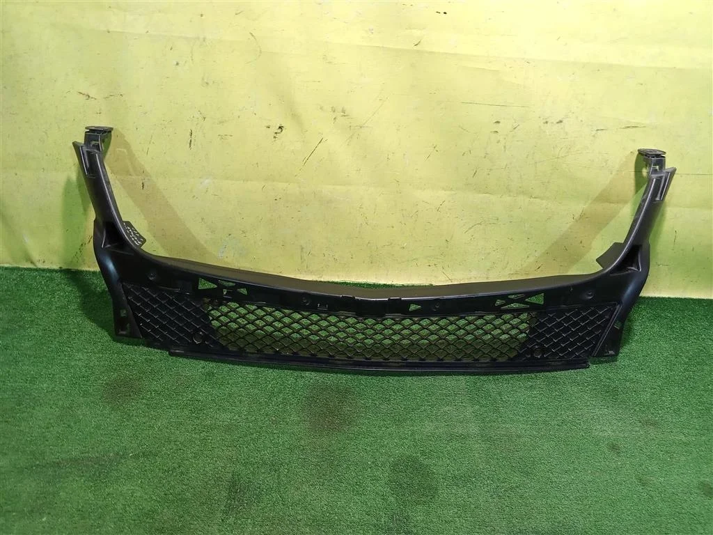 Решетка в бампер центральная  MERСEDES BENZ ML-Class (w166) 2011 A1668850065 18344