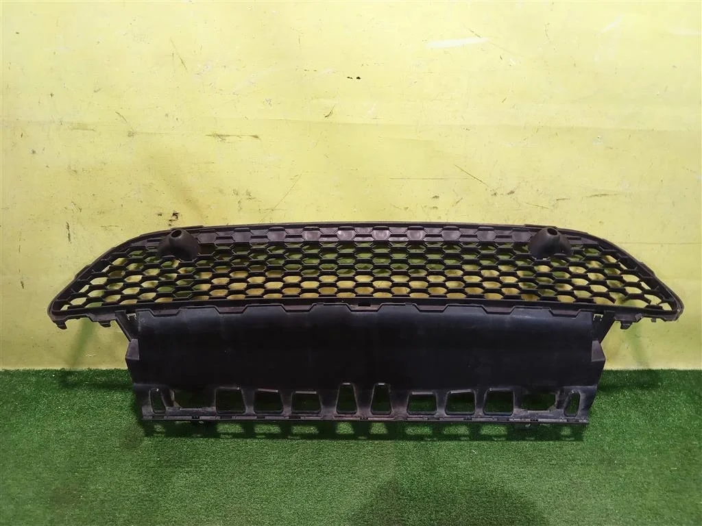 Решетка в бампер нижняя  MERСEDES BENZ GLS-Class (X167) 2019 A1678852306 20140