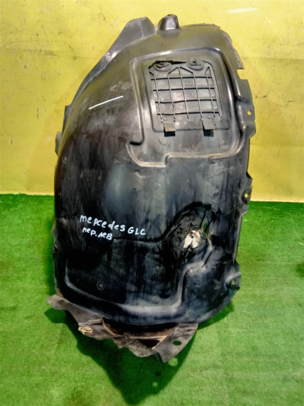 Локер передний левый  MERСEDES BENZ GLC-Class (X253) 2015 A2536907501 21265