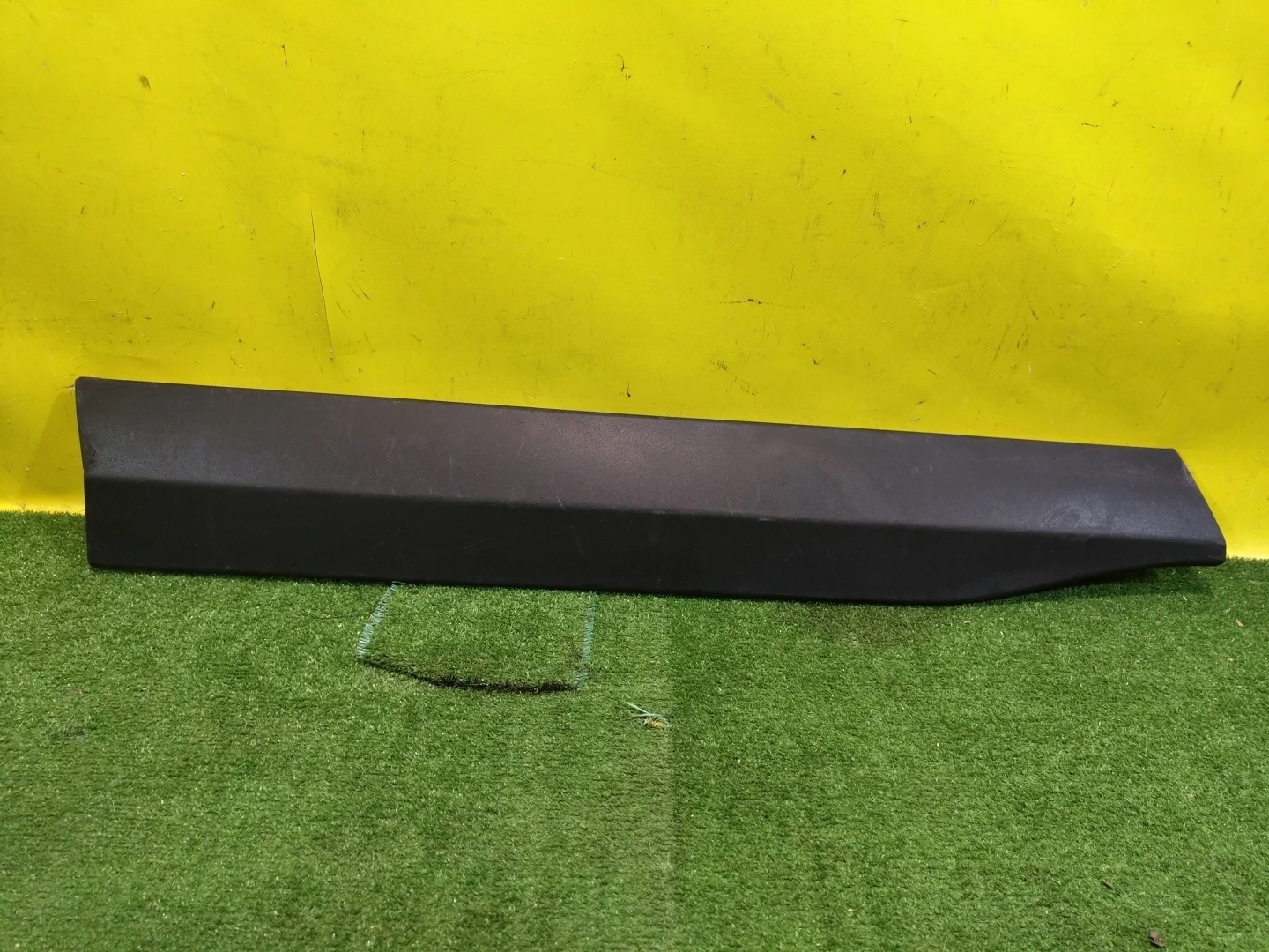 Накладка двери передней левой  Toyota RAV4 2018 7507442040 24500