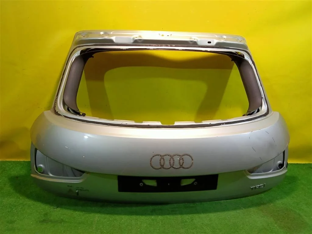 Дверь багажника Audi A1 (8X) 2011 8X3827023 25004