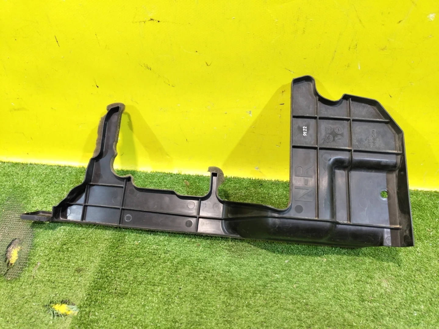 Дефлектор радиатора  Nissan X-Trail (T32) 2014 215584BB0A 26421