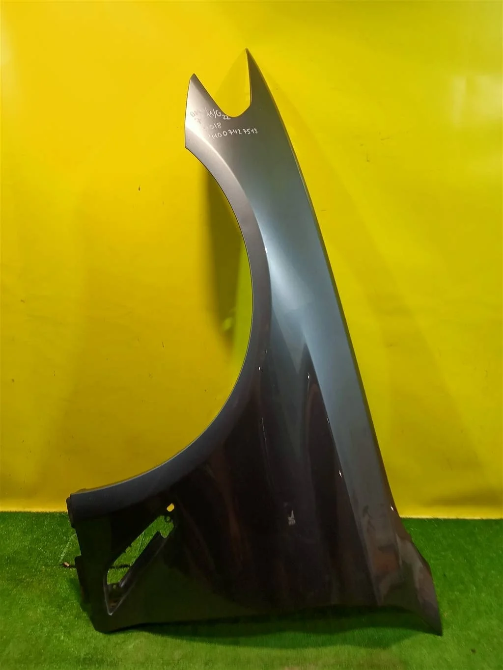 Крыло переднее левое  BMW 5 G30 2016 41007443687 26512