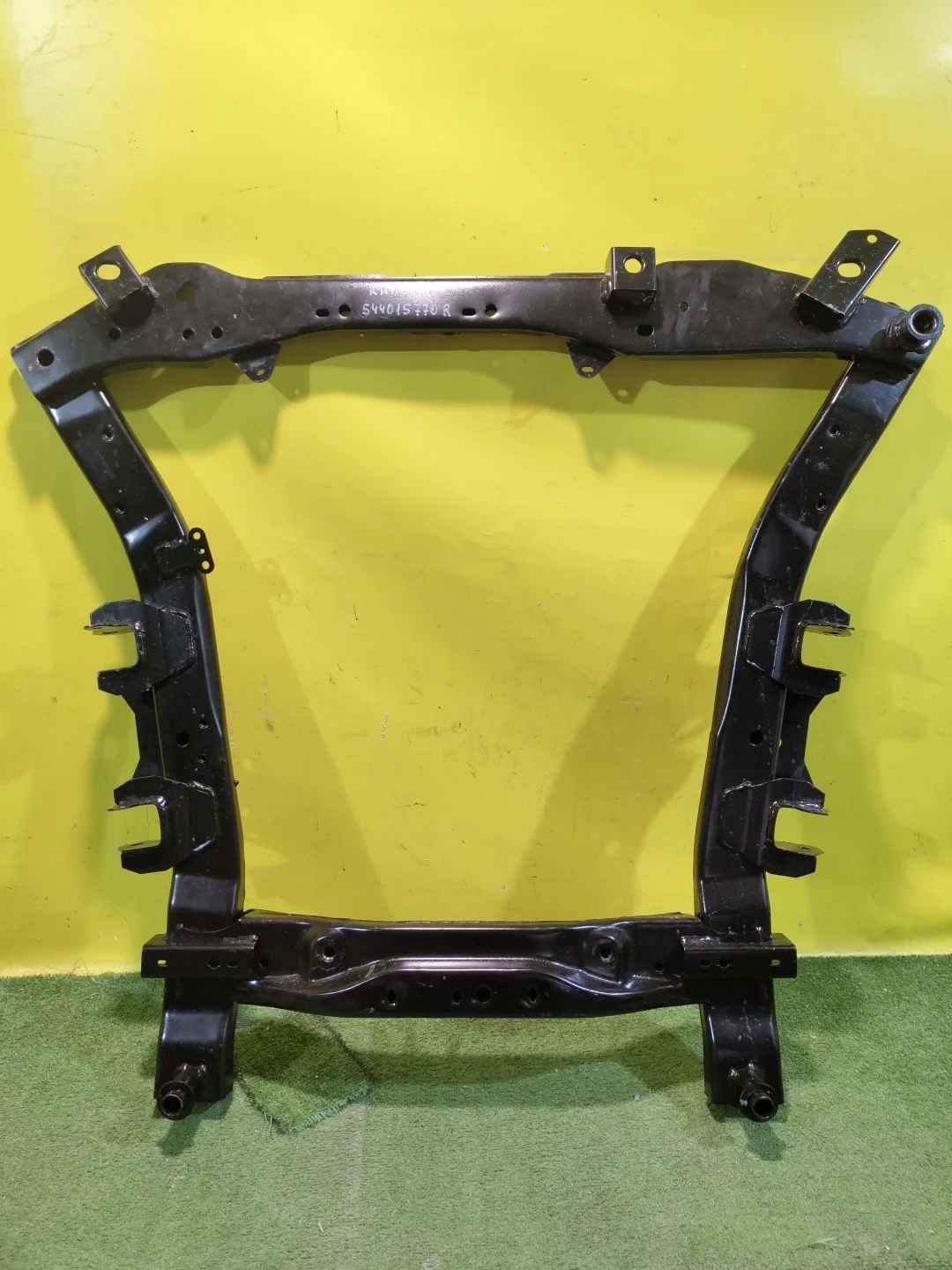 Балка подмоторная  Renault Kaptur 2016  544015770R 27684