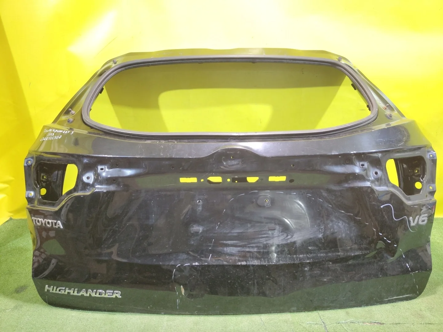 Дверь багажника  Toyota Highlander III 2013 670050E300 27917