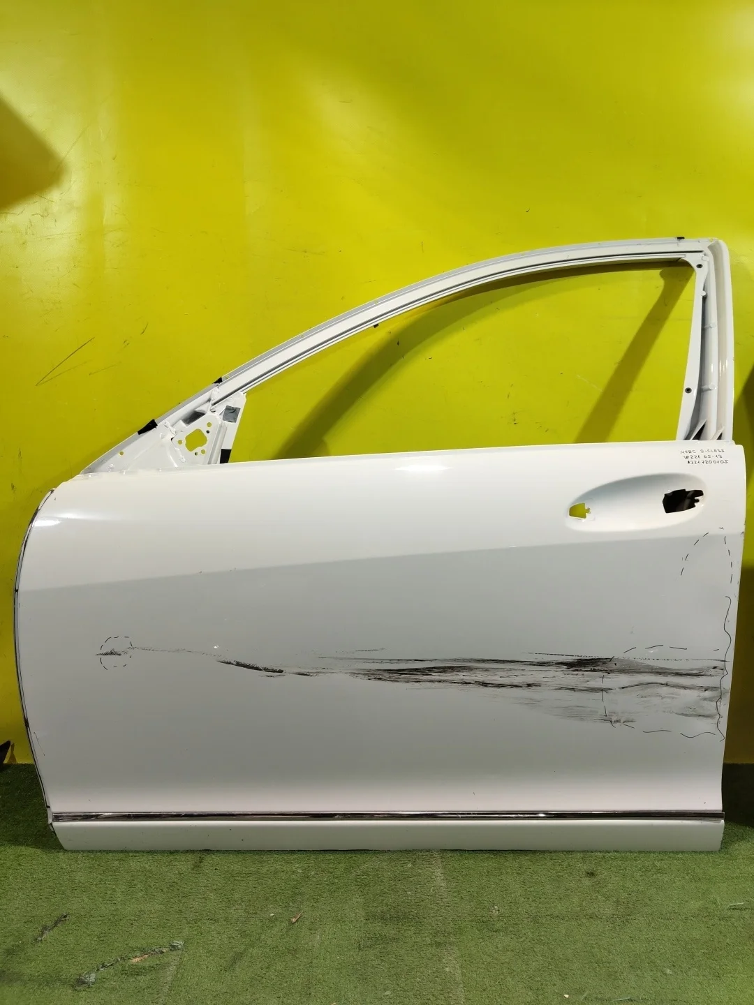Дверь передняя левая  MERСEDES BENZ S-Class (W221) 2005 A2217200105 28921
