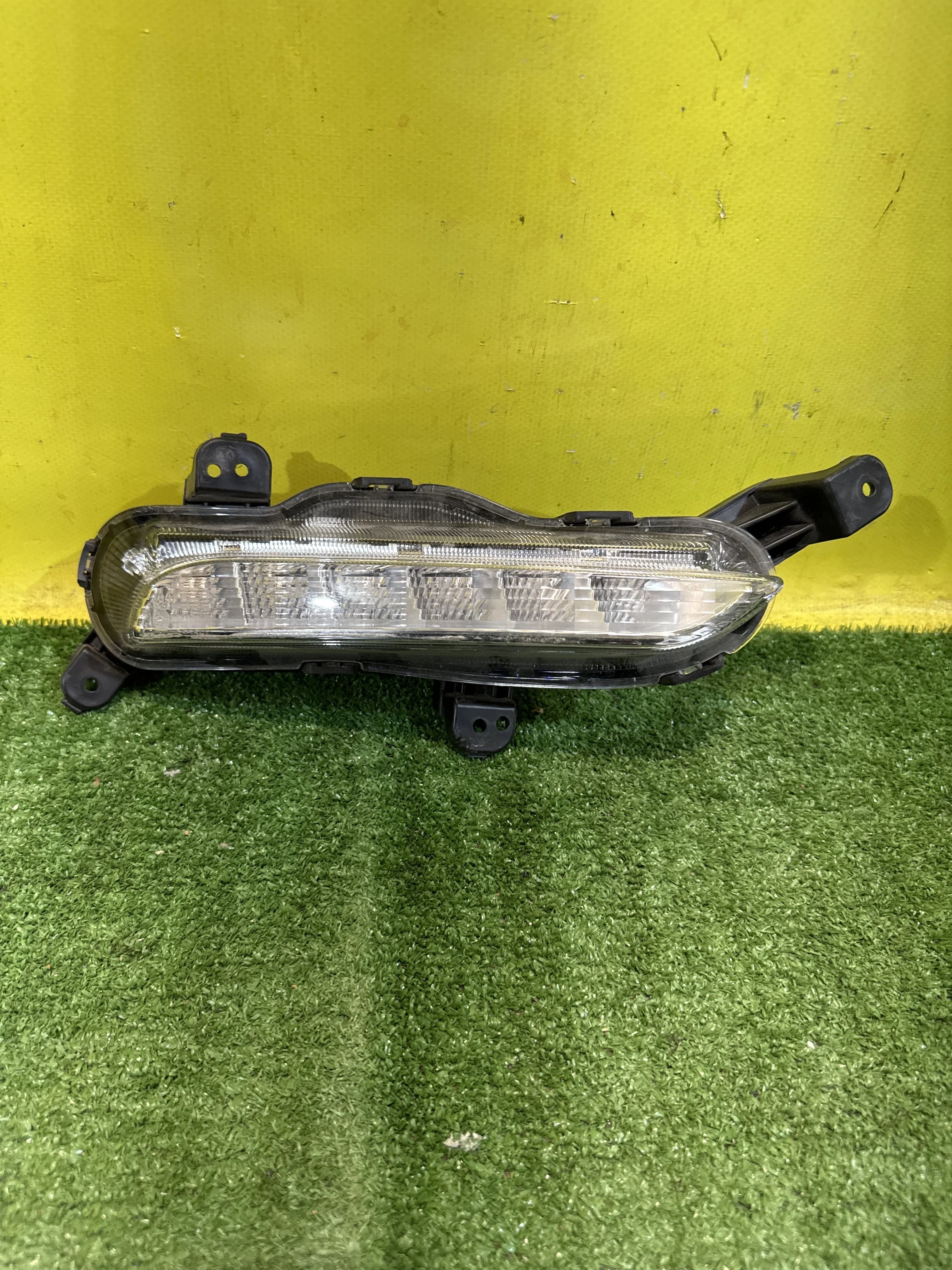 Фара ДХО LED правый  Kia RIO 4 FB 2017 92208H0100 33436