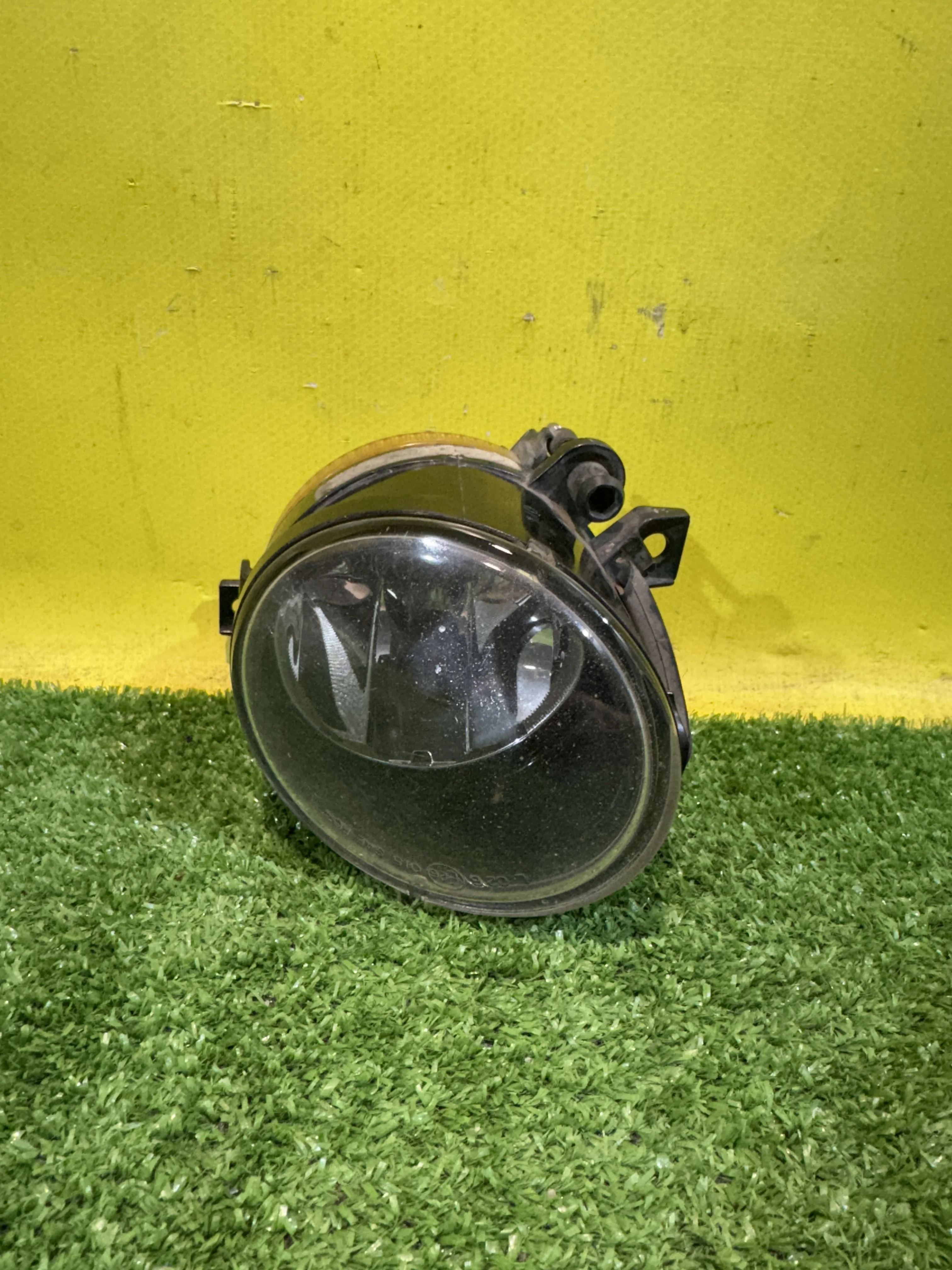 Фара противотуманная левая  Volkswagen  Tiguan NF 2011 7P6941699E  33571