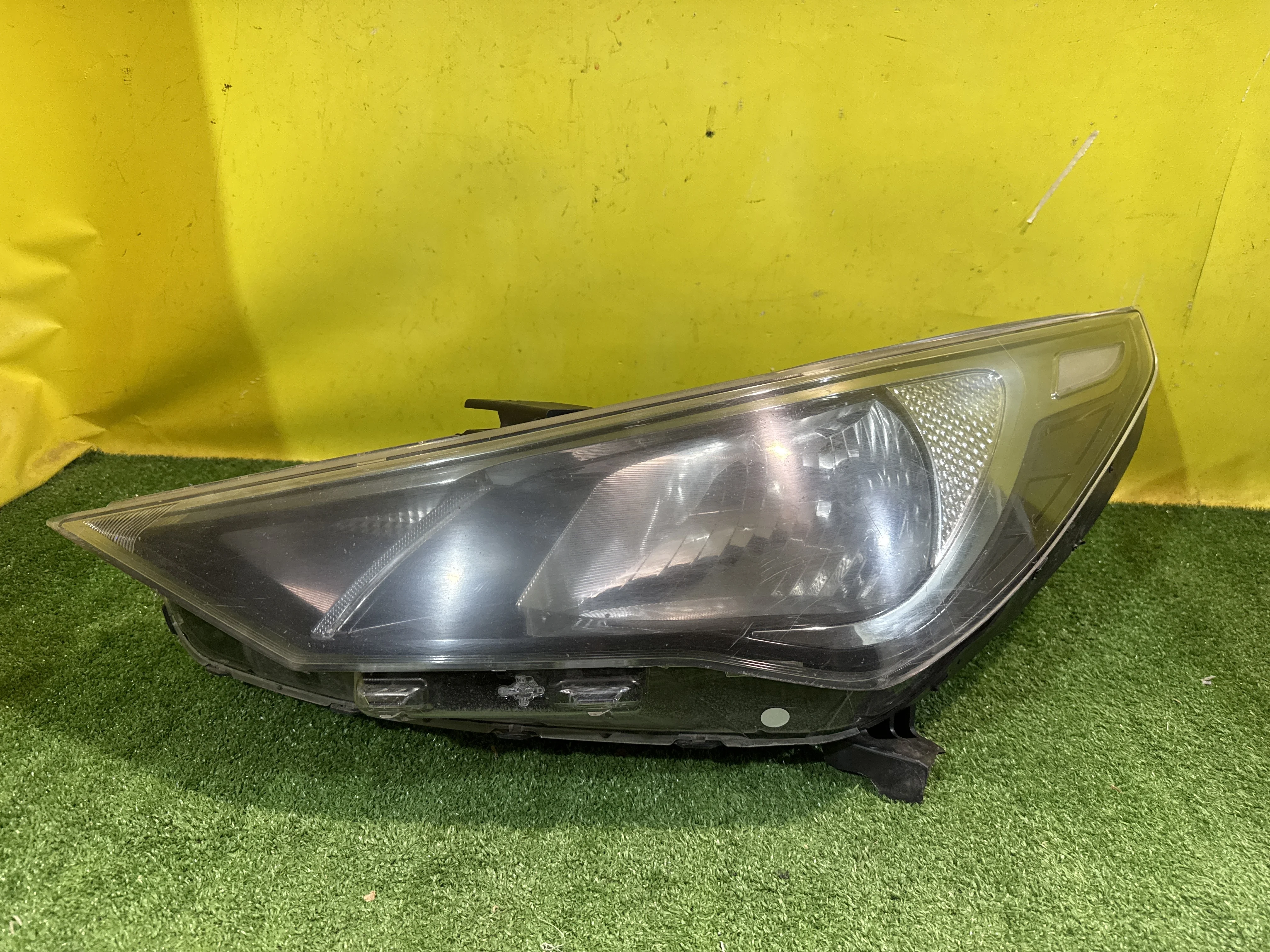 Фара левая Hyundai Solaris 2020 92101H5500 33691