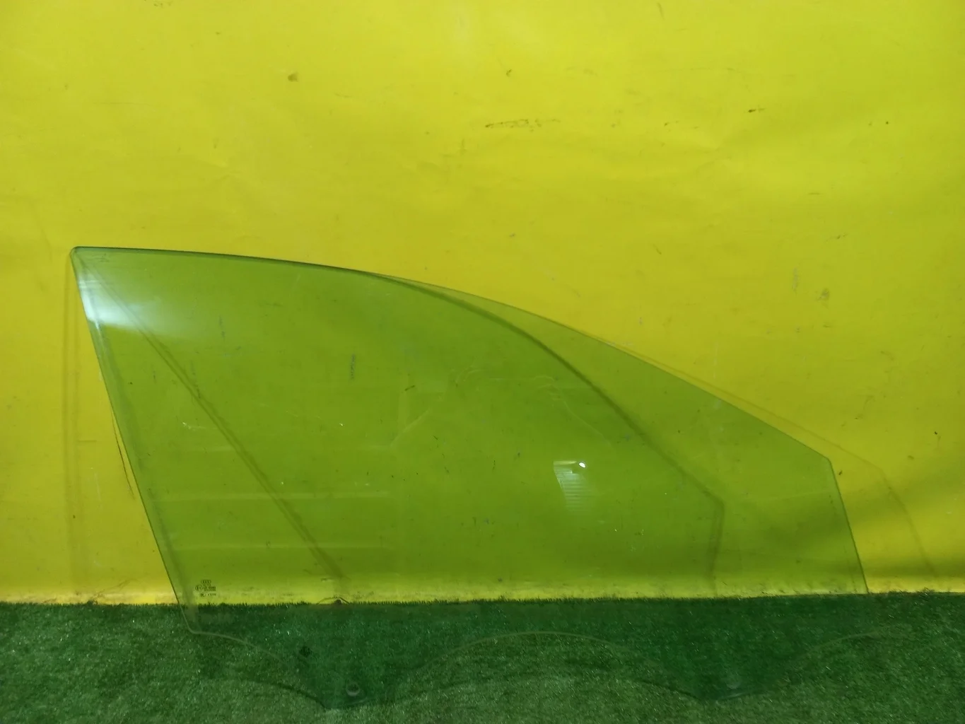 Стекло двери передней правой  Audi A7 (4G) 2010 4H0845202A 34649