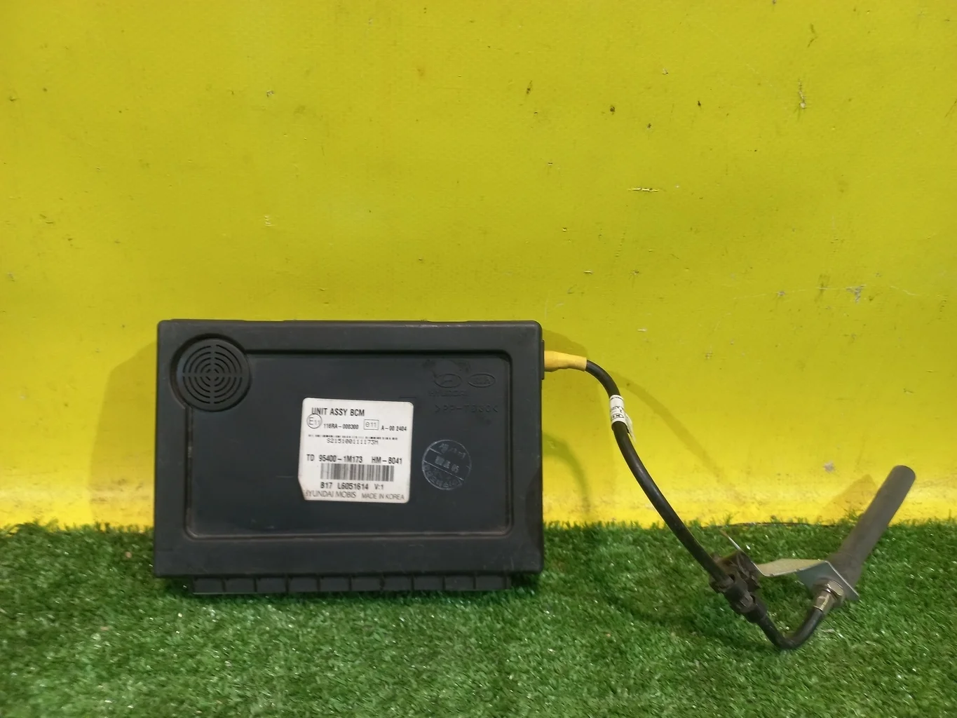 Блок управления центральным замком  Kia Cerato 2 TD 2009 954001M173 34692