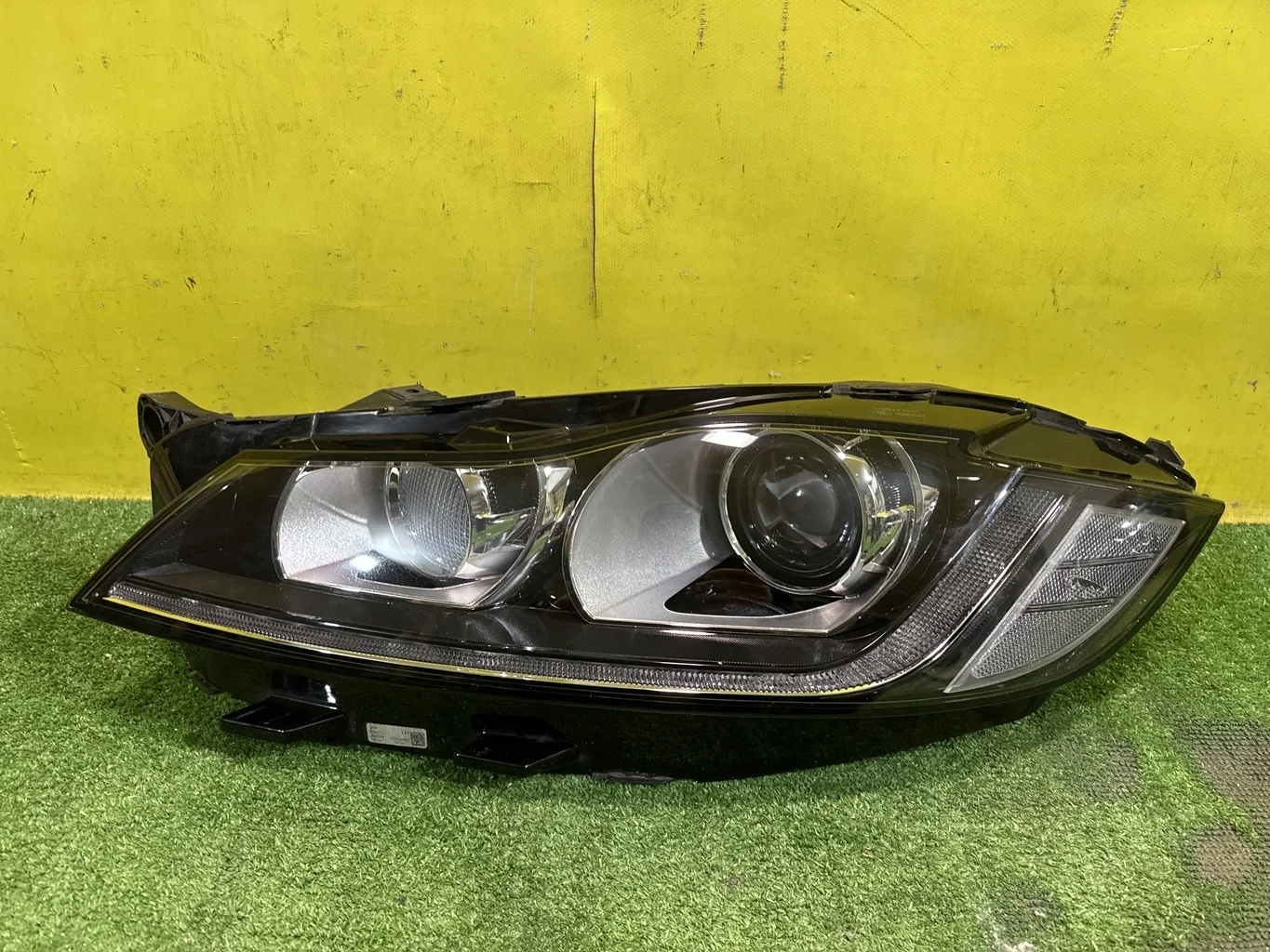 Фара левая ксенон  Jaguar XF 2 (X260) 2015 GX6313W030EF 42133