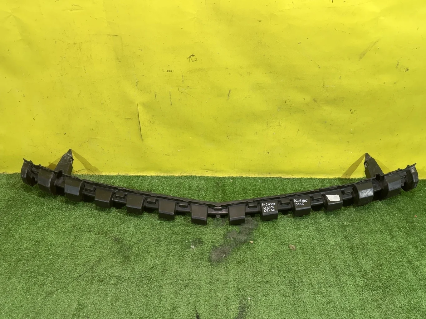 Кронштейн переднего бампера  MERСEDES BENZ E-Coupe (C207) 2009 A2078850065 42513