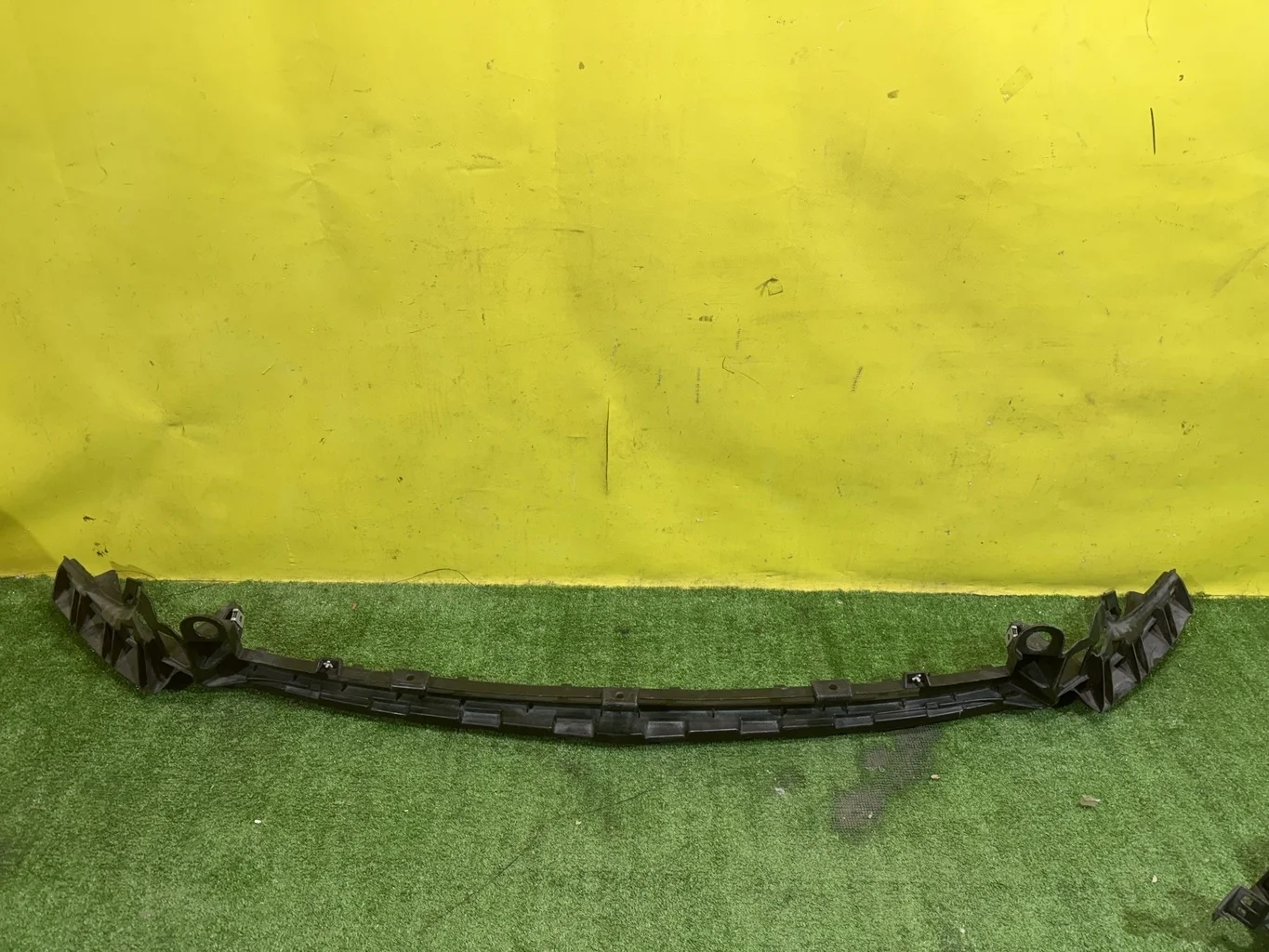 Кронштейн переднего бампера  MERСEDES BENZ E-Class (W213) 2016 A2138852500 42515