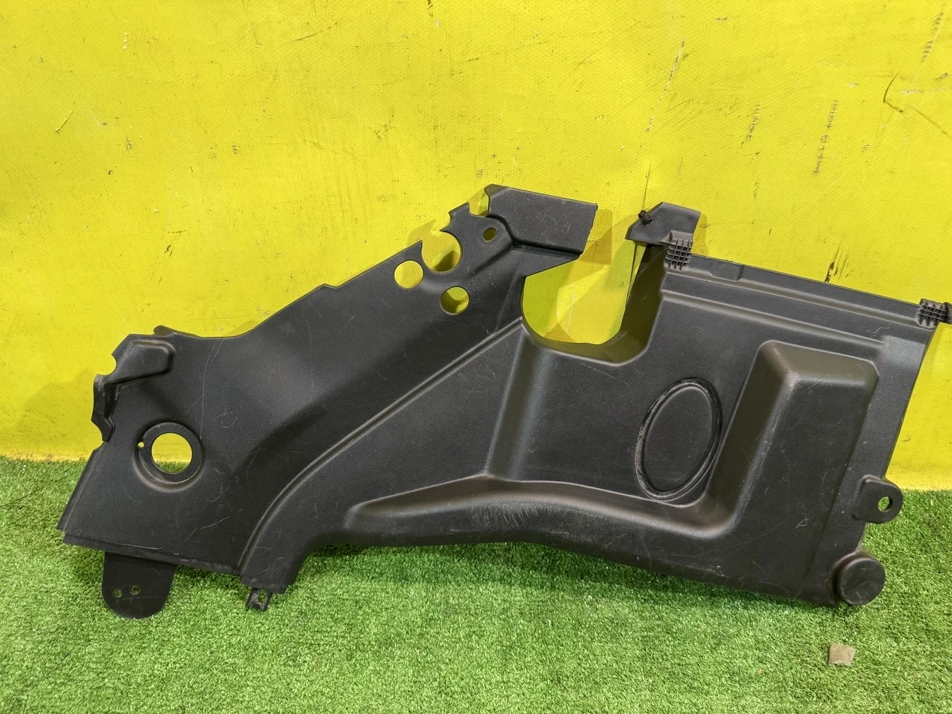 Накладка моторного отсека  Toyota Avensis II 2003 5379505010 42695