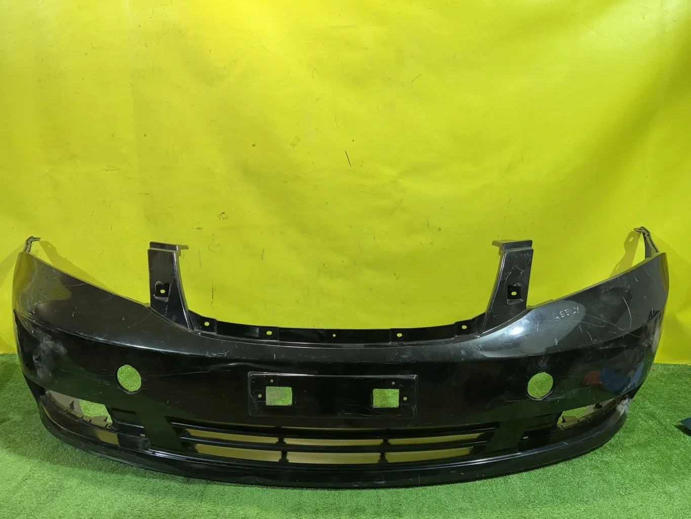 Бампер передний  Geely  Emgrand EC7 2009 1068001651 42700