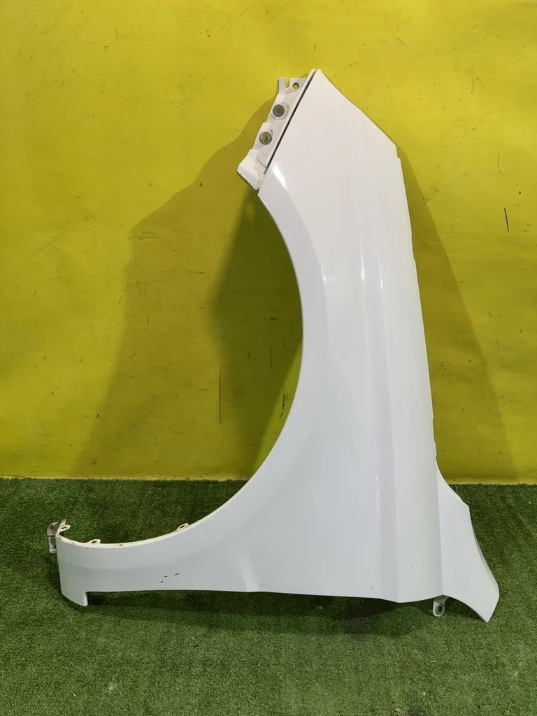 Крыло переднее левое  Lada Vesta 2015- 8450039382 42770