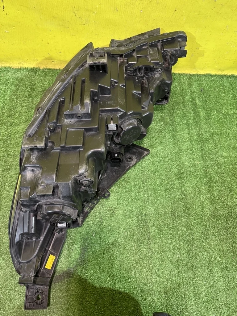 Фара правая  Kia Optima 4 JF 2018  92102D4520 42878