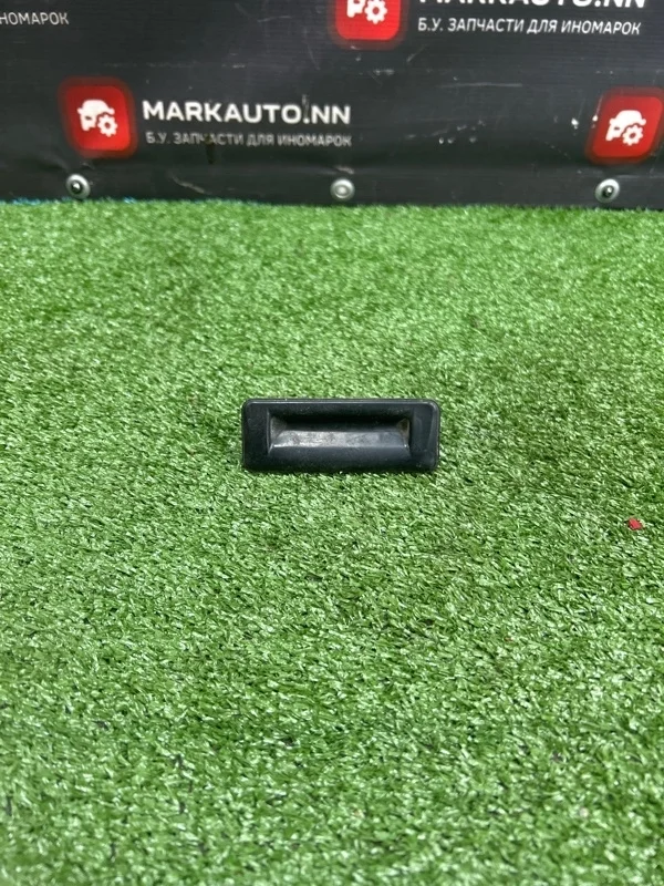 Кнопка багажника Volkswagen Polo 2015 5E0827566 5 SEDAN 1.6 CWV