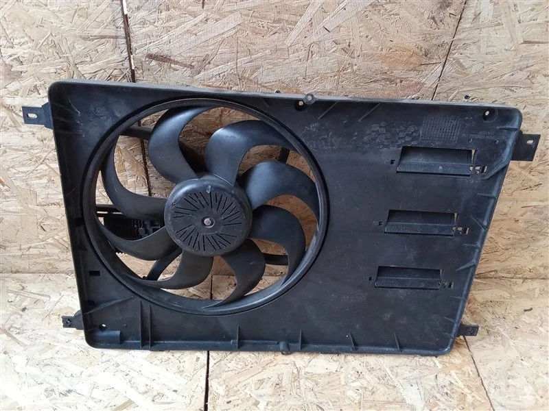 Вентилятор охлаждения Volvo V40 2014 31319165 D4162T