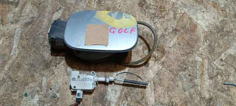 Лючок бензобака Volkswagen Golf 2000 1J5