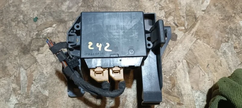 Блок управления парктрониками Audi A5 2010 8TA