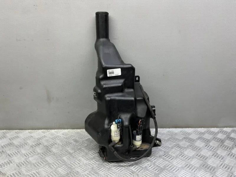 Бачок омывателя Cadillac CTS 2