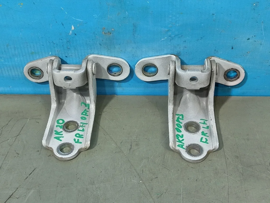 петли двери Kia Optima 3 TF 2010-2013  06.08.2012