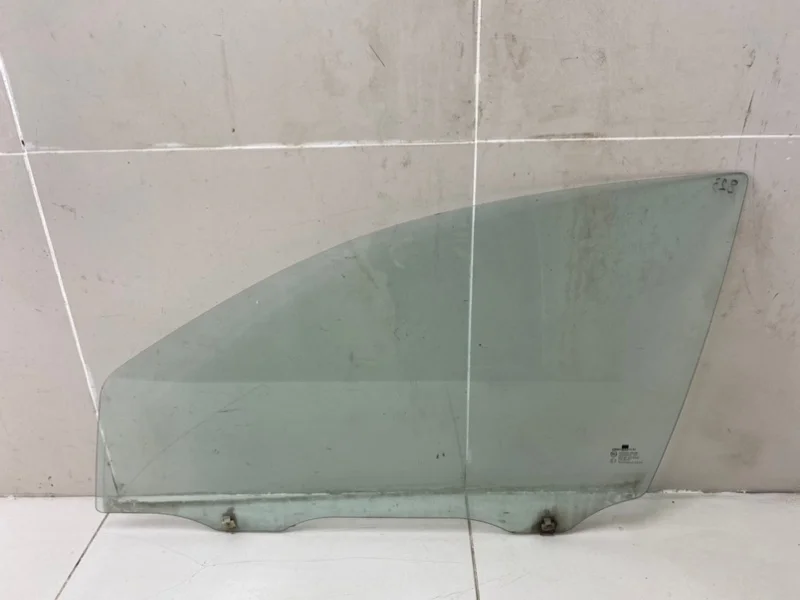 Стекло двери переднее левое Chevrolet Aveo T200