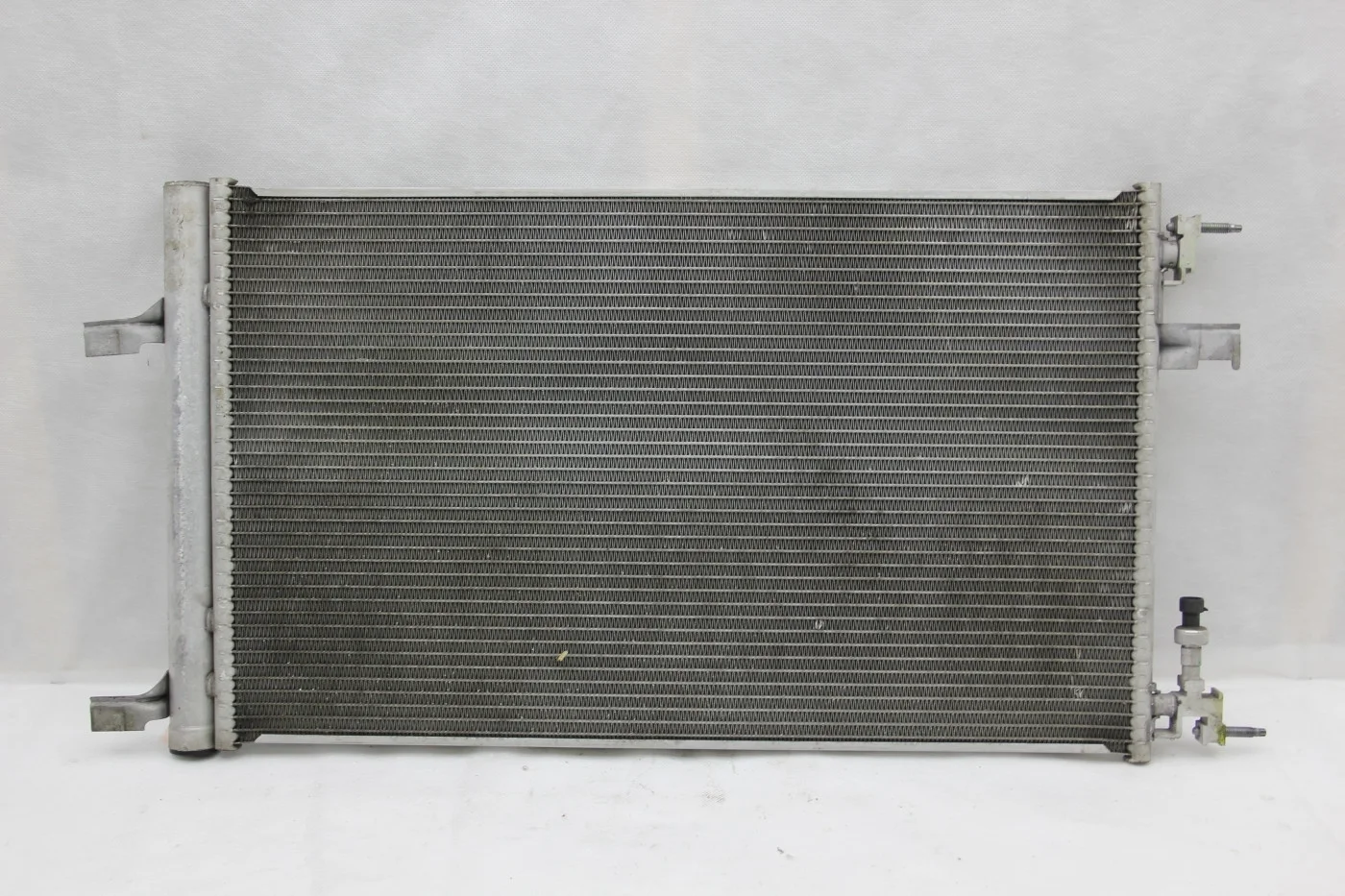 Радиатор кондиционера АКПП б/у Опель Астра J