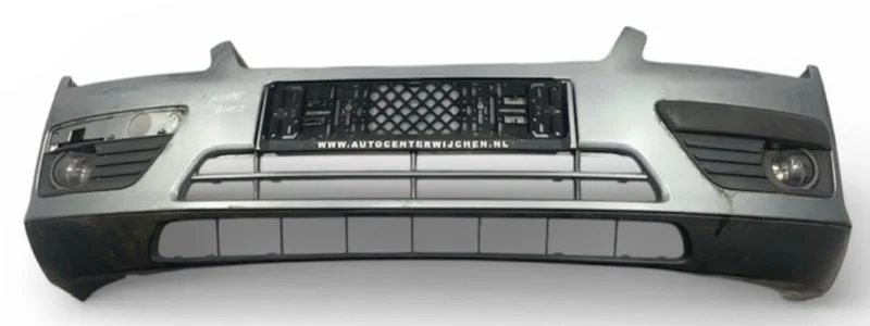 Бампер передний Ford Focus 2 ХЭТЧБЕК 1.8L