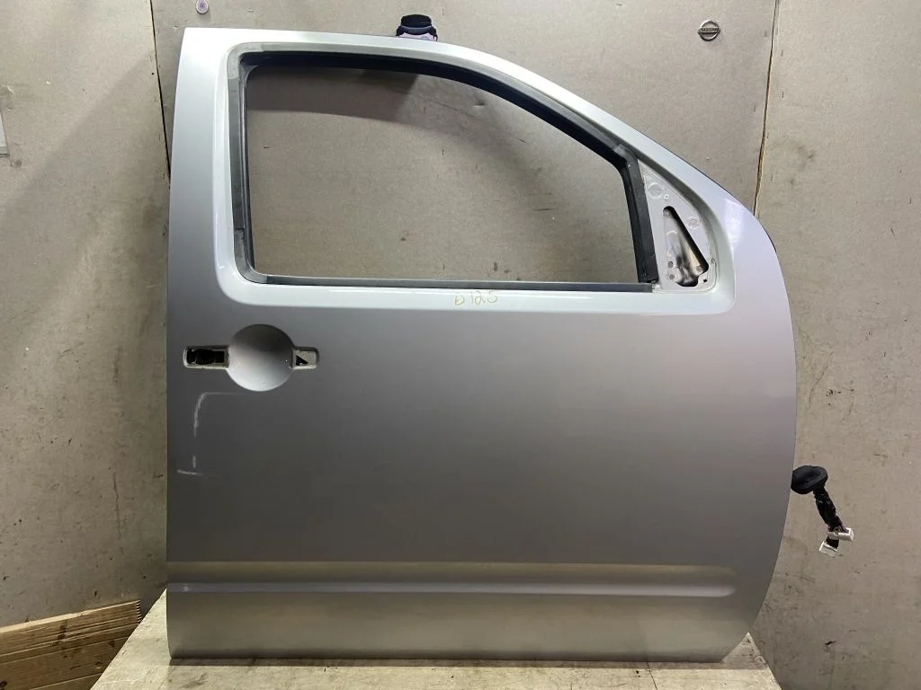 Дверь передняя правая Nissan Pathfinder R51 2009