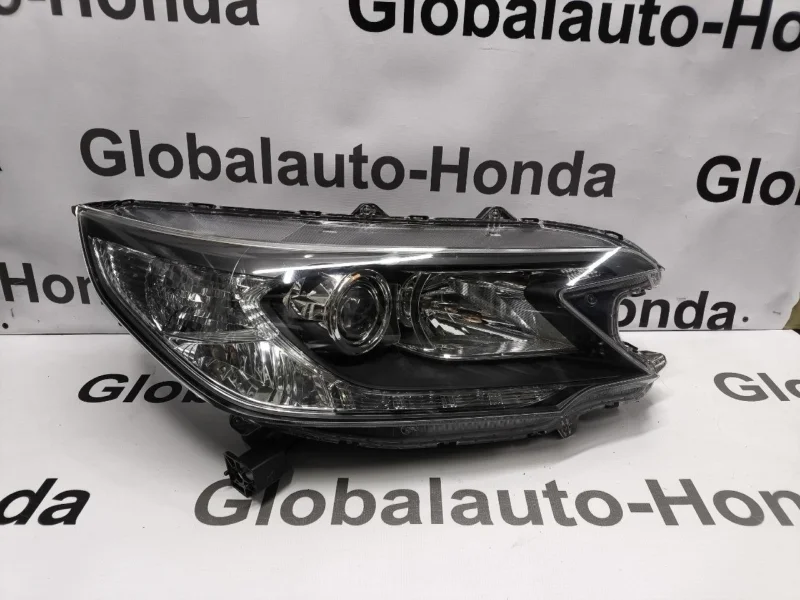 Фара передняя правая Honda CR-V RM R20A9