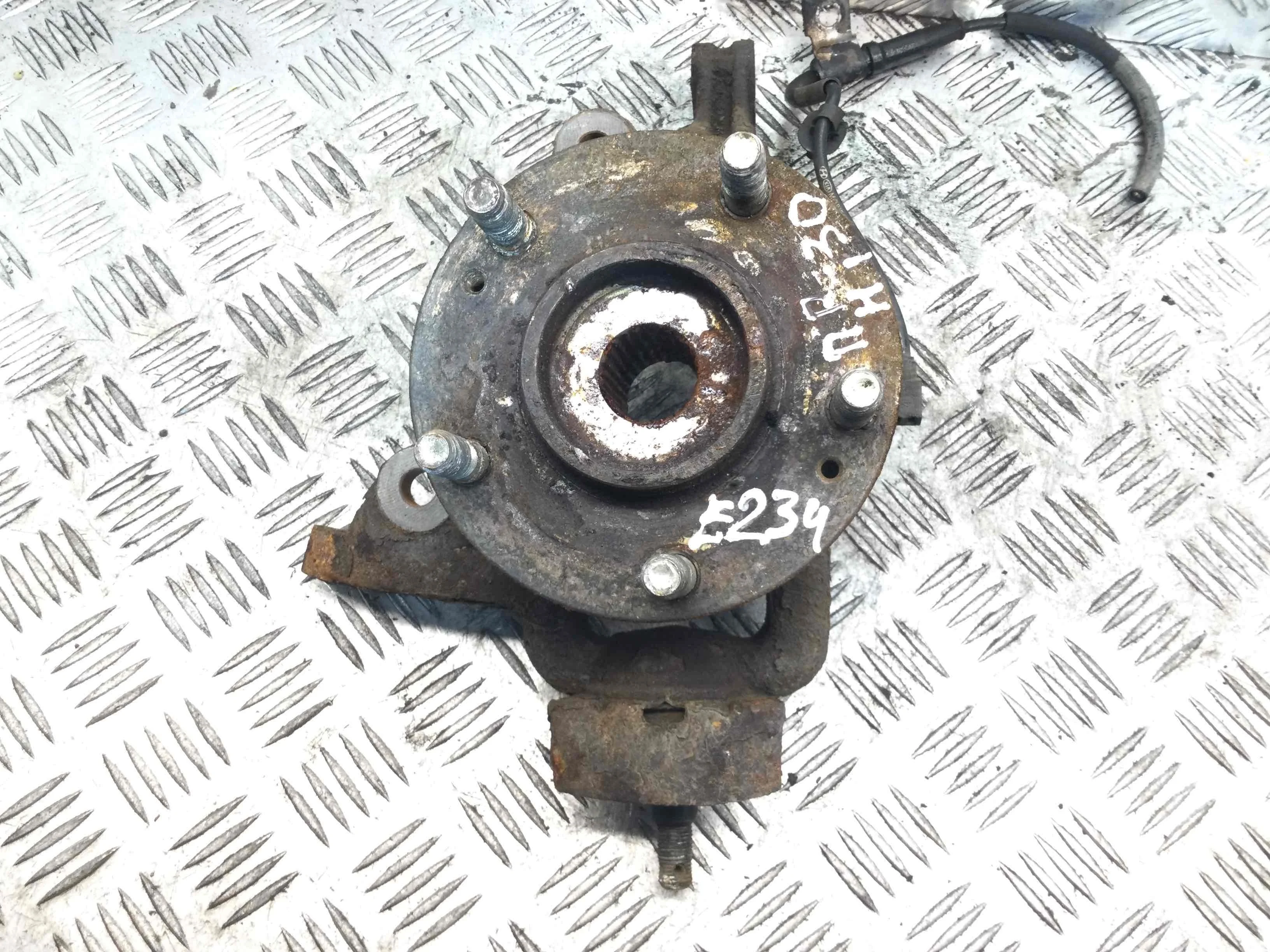 Ступица передняя правая Hyundai i30 1 поколение (2007-2010) дизель 1.6 CRDi Автомат 5-дв, х/б