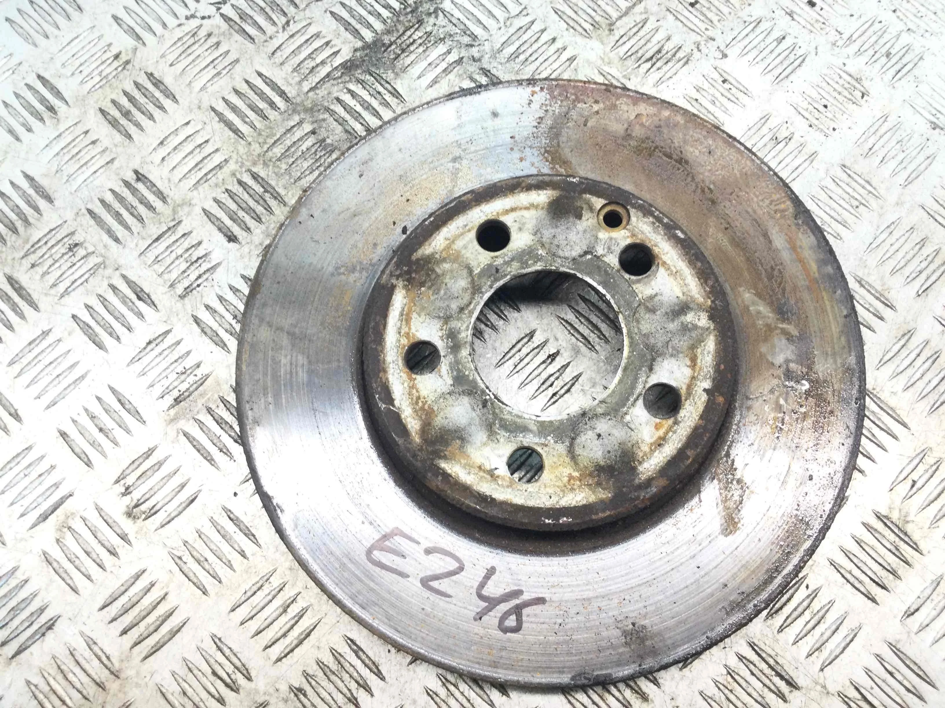 Диск тормозной передний Mercedes E-klasse E-klasse (W211) 2002 - 2009 дизель 2.2 CDI Автомат Седан