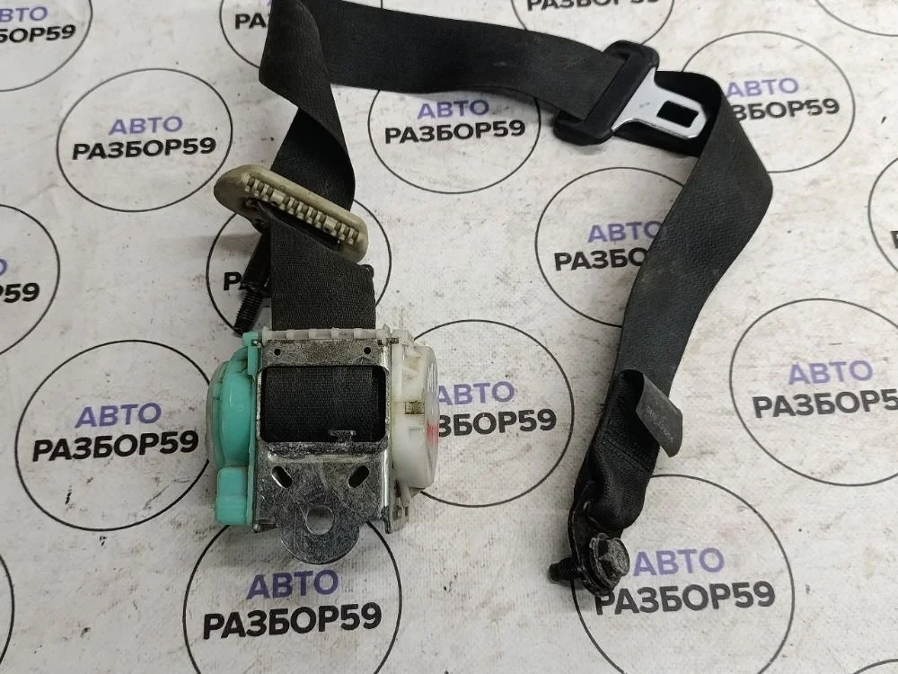 Ремень безопасности задний правый Nissan Note E11 (2005—2009)