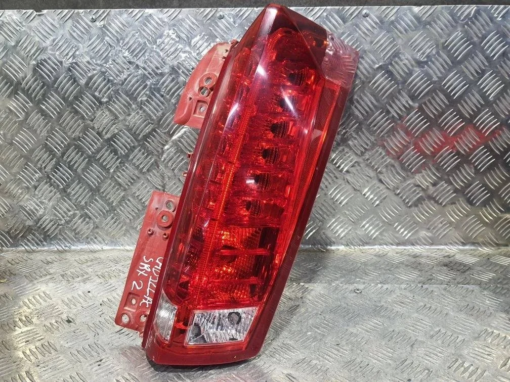 фонарь задний правый Cadillac SRX 2