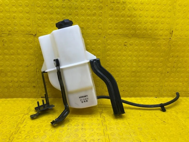 Бачок расширительный Kia Mohave 2021 254302J000 HM2 D6EB ПРОБЕГ 66938 ТЫС КМ