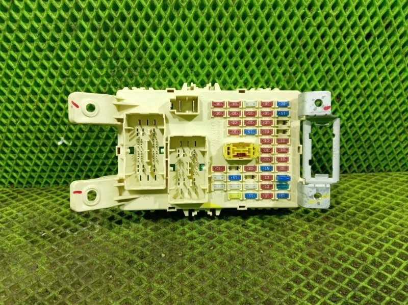 Блок предохранителей салонный Hyundai Solaris 1 2016 919504L512 СЕДАН G4FA