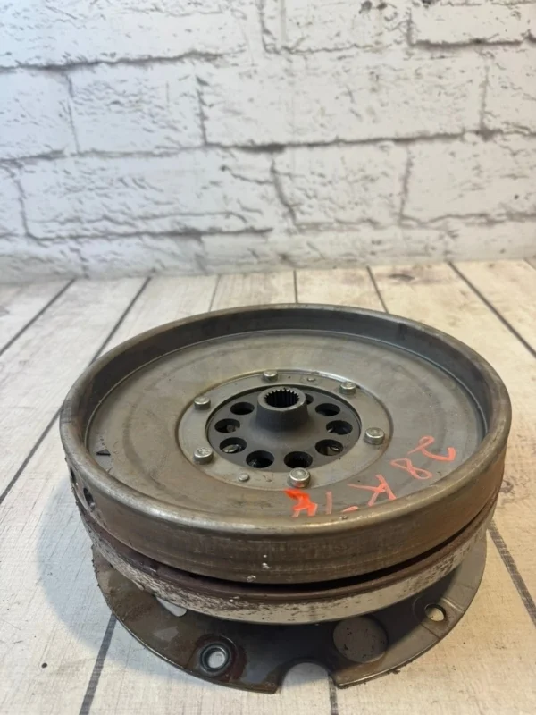 Маховик Audi A4 2014