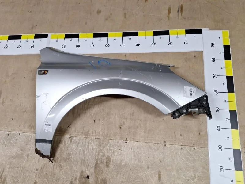 Крыло Opel Astra 93178667 L69 Z16XER, переднее правое